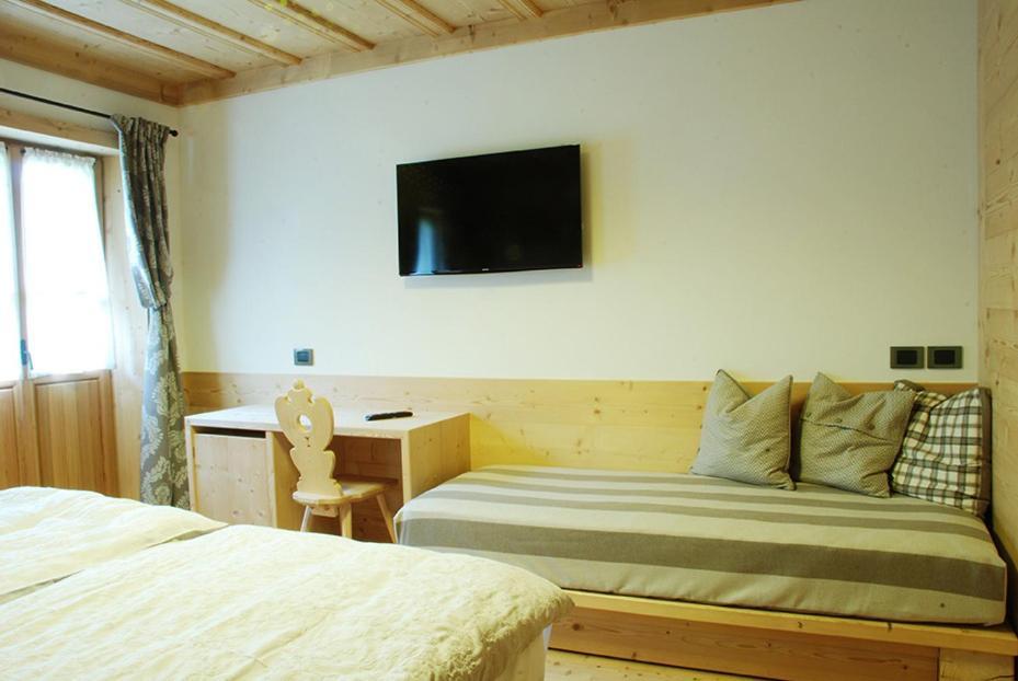Jaegerhaus Agriturismo Cortina dʼAmpezzo Habitación foto