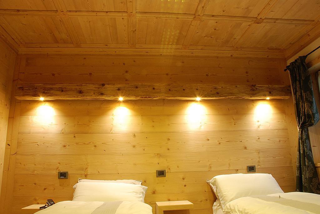 Jaegerhaus Agriturismo Cortina dʼAmpezzo Habitación foto