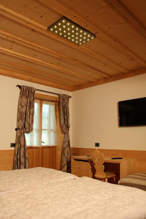 Jaegerhaus Agriturismo Cortina dʼAmpezzo Habitación foto