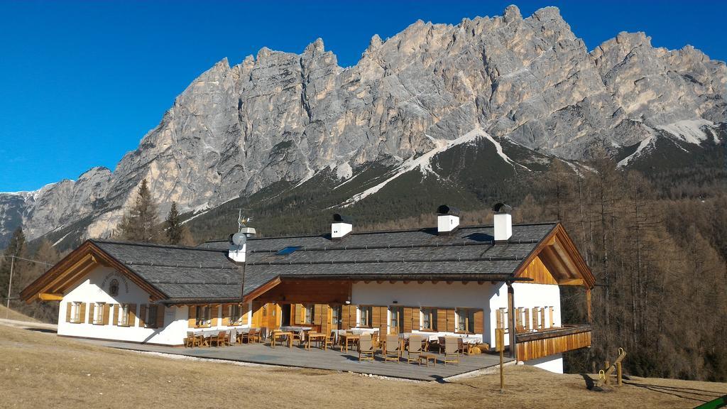 Jaegerhaus Agriturismo Cortina dʼAmpezzo Exterior foto