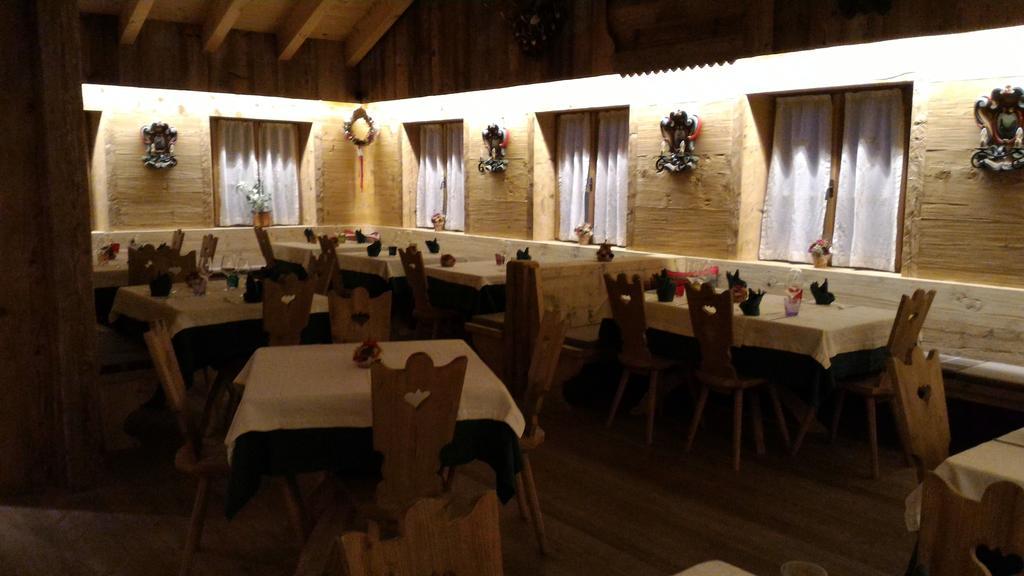Jaegerhaus Agriturismo Cortina dʼAmpezzo Exterior foto